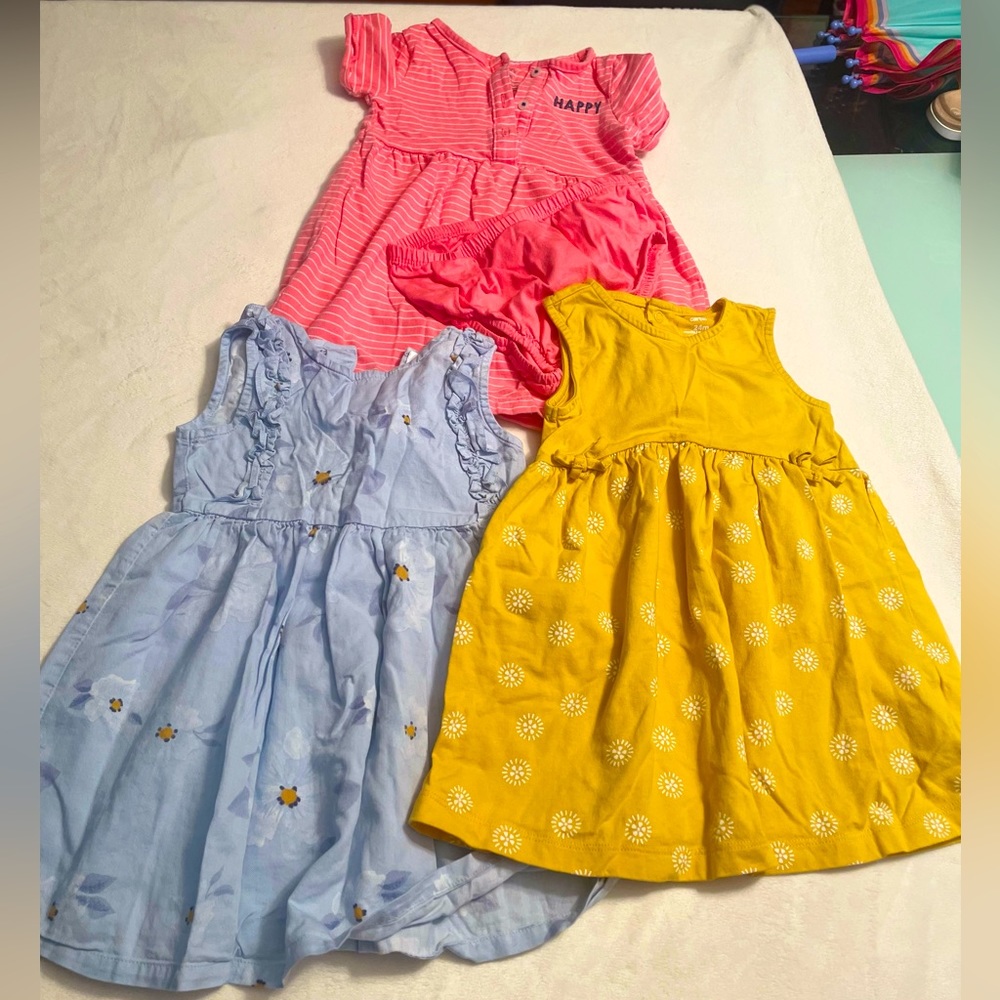 24 Months Carter’s summer/spring Dresses 3 - Picture 1 of 10